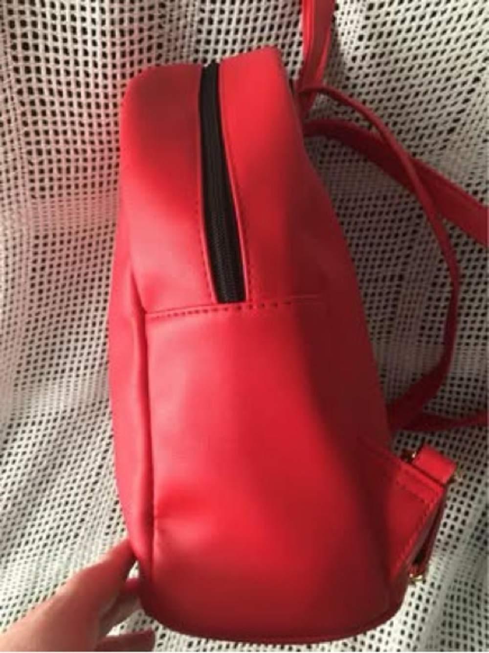 Red Minnie Mouse backpack - Picture 6 of 9